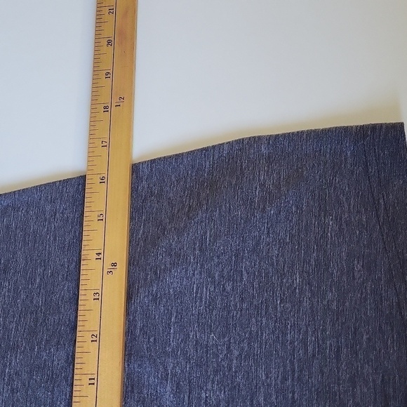 Lululemon Athletica grey racer back athletic top in size 6 - Picture 11 of 11